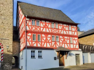 *RESERVIERT* Sanierungsbedürftiges Fachwerkhaus mit Charme und Potenzial sucht neue Eigentümer!