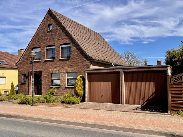 Rheinberg-Budberg: Wohnen wie im Bungalow – aber mit zusätzlicher Mieteinnahme!