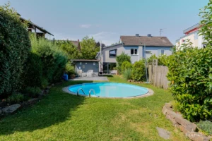 Familientraum in Köln-Urbach – Historischer Charme, moderner Anbau und eigener Pool