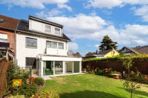NEU in Schildgen: Großes Einfamilienhaus – 160 m² Wfl. – umfangreich modernisiert