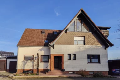 ***Reduziert***Einfamilienhaus mit ELW, 2 Garagen und Fernblick zwischen Flammersfeld und Horhausen!