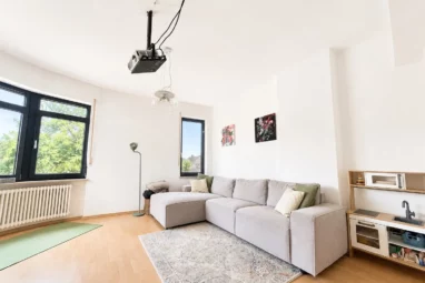Charmante Altbauwohnung in Rheinlage von Krefeld-Uerdingen zu mieten!