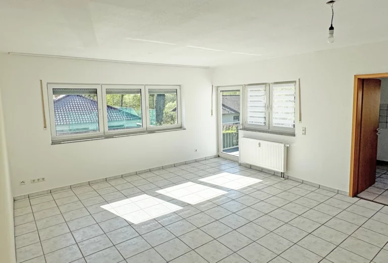 Bezugsfreie Wohnung in Windeck-Schladern!
