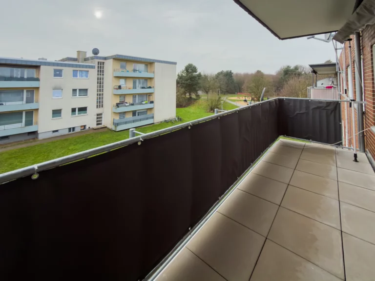 4-Zimmer-Wohntraum 2. OG – Balkon, Spielplatz, individuelle Gestaltung & sichere Miete