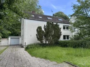Essen-Stoppenberg – freistehendes Einfamilienhaus mit vielen Nutzungsmöglichkeiten (Gebotsverfahren)
