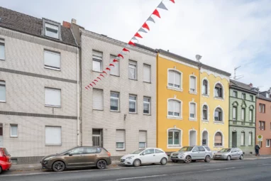 Attraktives Renditeobjekt: Solides Dreifamilienhaus mit Entwicklungspotenzial in Zentrumslage