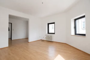 Ca. 80m² große 3-Zimmer-Wohnung mit offenem Wohn-/ Essbereich und Tageslichtbad