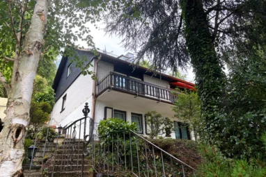 Großzügiges Mehrgenerationenhaus 
in zentrumsnaher Lage von Wiehl!