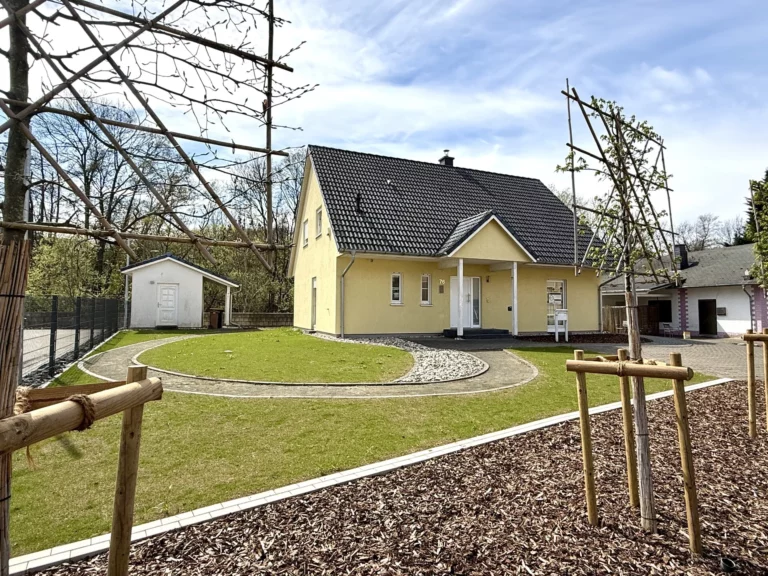 Viel Platz in zentraler Lage – gepflegtes Einfamilienhaus mit Garten!