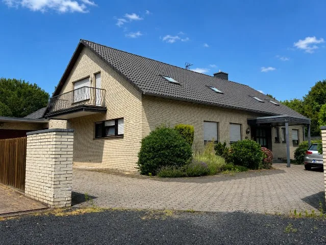 Großzügige Dachgeschosswohnung in Mönchengladbach-West