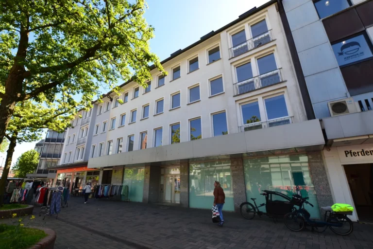 Ladenfläche mit Büroetage in zentraler Lage