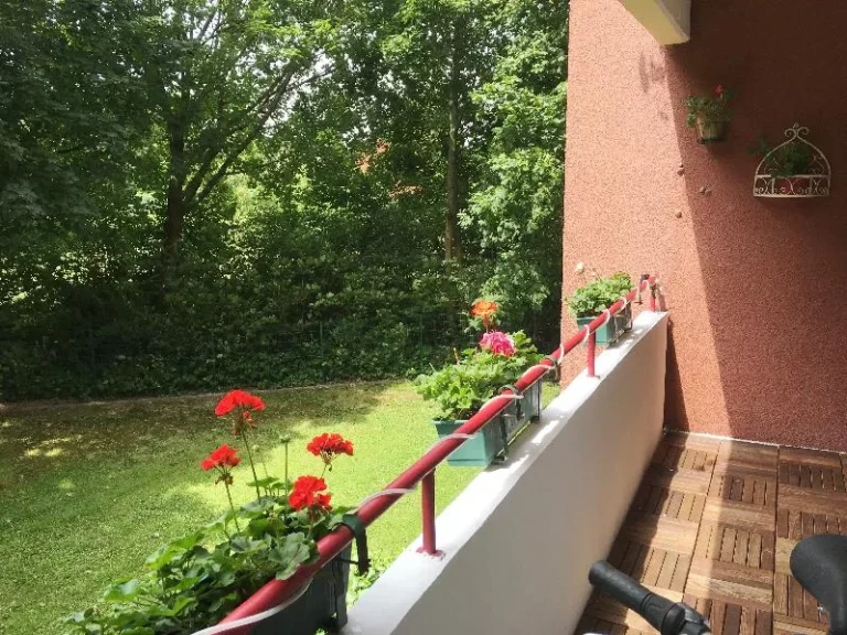 Grüne Wohnlage Vennhausen: Wirklich schöne 3 1/2 Zimmer Wohnung mit Loggia: Bald beziehbar!