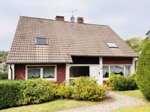 Zweifamilienhaus mit Garagen in Iserlohn Dröschede