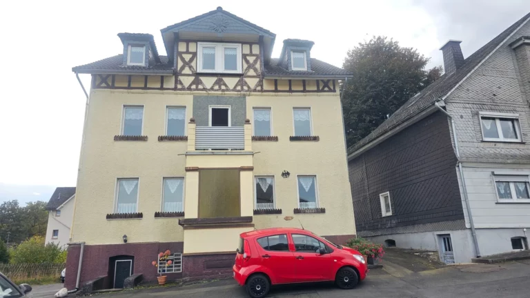 Historisches Mehrgenerationenhaus mit Charakter und großem Entfaltungspotenzial!