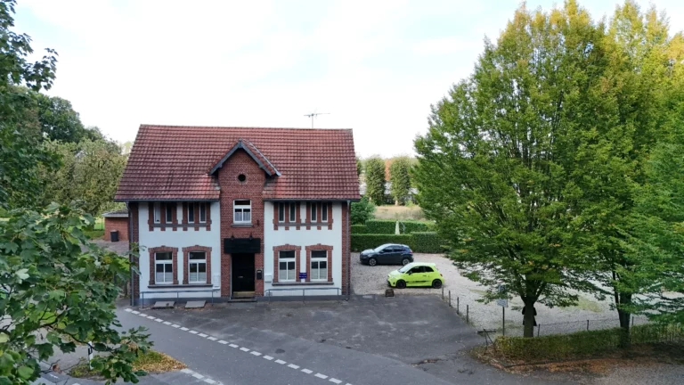 ATTRAKTIVES WOHN- UND GESCHÄFTSHAUS IN BEDBURG-HAU ZU VERKAUFEN!