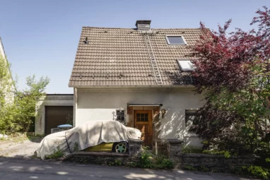 Handwerkerobjekt in Gevelsberg: Modernisierungsbedürftiges Einfamilienhaus mit großem Grundstück