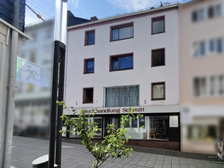 Reduziert! Vermietetes Wohn- und Geschäftshaus in der Fußgängerzone von Hachenburg!