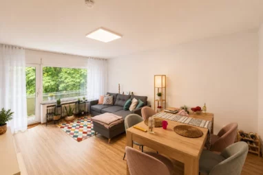 Helle 3-Zimmer-Wohnung mit Balkon in gefragter Lage von Meerbusch-Osterath zu mieten!