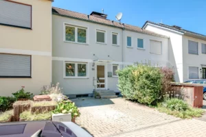 Sofort bezugsfrei: Top gepflegtes Reihenmittelhaus mit ca. 84 m² Wohnfläche