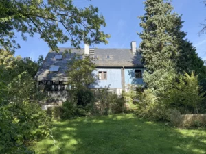 Hübsches Fachwerkhaus mit besonderem Wohnambiente, Garten und viel Privatsphäre! Nähe Hachenburg!
