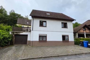 Einfamilienhaus mit Einliegerwohnung – Platz zum Wachsen
