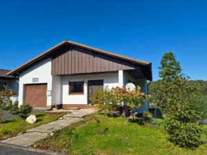 Top gepflegtes Einfamilienhaus in ruhiger Wohnlage – Nähe Puderbach!