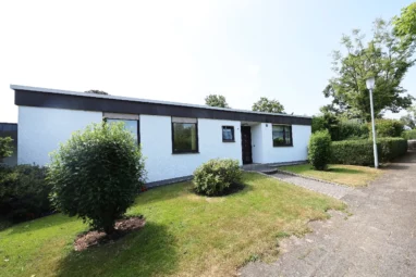 NEU: Freistehender Bungalow mit ca. 106 m² Wohnfläche auf 582 m² Grundstück