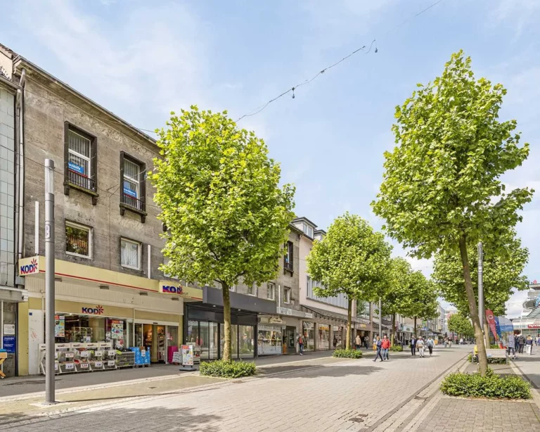 Premium-Lage, Top-Rendite: Geschäftshaus in Remscheid