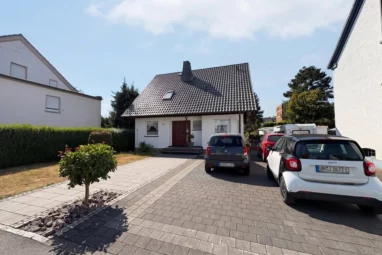 Einfamilienhaus in Königsborn mit Keller und Garten
