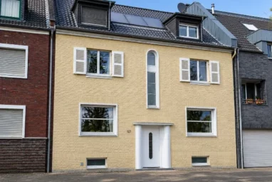 Großzügige 3-Zimmer-Wohnung mit Balkon in zentraler Lage von Rheydt