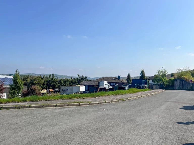 Rarität in Ennepetal-Oelkinghausen: Baureifes Grundstück im Gewerbegebiet mit idealer Nutzung