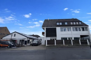 KR: MFH + 2 GEWERBEHALLEN IN FISCHELN ZU KAUFEN