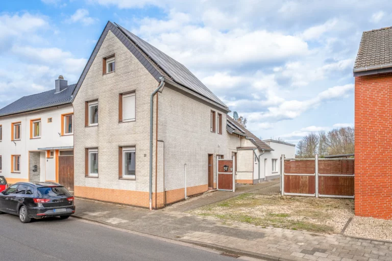 162 m² Familienglück: Haus mit Charme, Garten & Photovoltaik – Platz für die ganze Familie!